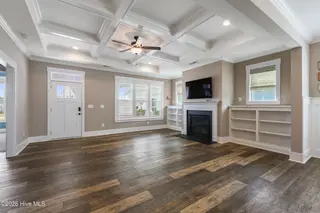 725 Wharton Avenue, Wilmington, NC 28412 – photo 6: Living Room