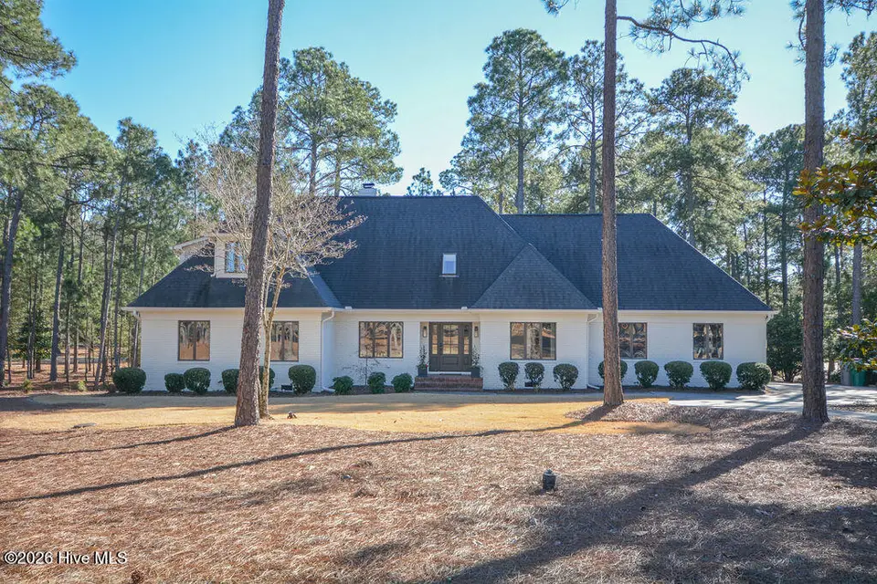 75 Pinewild Drive, Pinehurst, NC 28374 – photo 1 of 66: 75PinewildDr-011