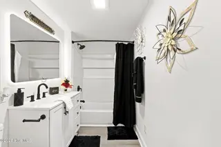1222 Cedar Street, New Bern, NC 28560 – photo 18: Cedar_bathroom#2