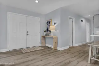 5122 Hunters Trail, Wilmington, NC 28405 – photo 3: Foyer