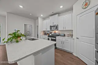 6012 Bayberry Park Drive, New Bern, NC 28562 – photo 22: Galley Kitchen