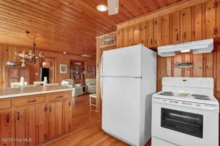 1040 Ocean Boulevard, Topsail Beach, NC 28445 – photo 13: 010_6g8a5781_590