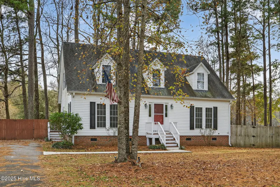 266 North Drive, Rocky Point, NC 28457 — 3-bedroom home in Rambling Branch, Rocky Point, NC, photo 1 of 40: 266NorthDrive-1