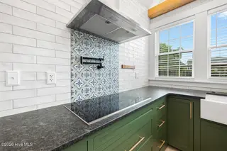 704 S 3rd Street, Wilmington, NC 28401 – photo 8