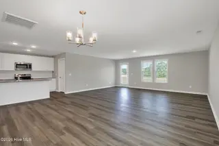 8 W Emily Gardens Drive, Selma, NC 27576 – photo 5: 8 W Emily Gardens Dr(07 of 32)