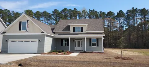 140 Cripple Creek Drive, Swansboro