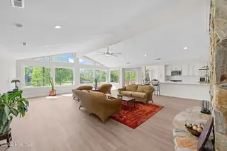 244 Shoreline Drive, New Bern, NC 28562 – photo 14: 53-web-or-mls-DSC_9907