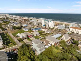 109 Greenville Avenue 1, Carolina Beach, NC 28428 – photo 5: 11-web-or-mls-DJI_20250902164142_0134_D
