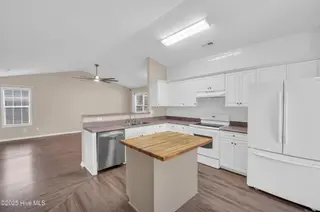 503 Montego Court, Wilmington, NC 28411 – photo 10: 10_503 montego court 00018