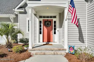 3838 Winding Vine Way, Southport, NC 28461 — 3-bedroom home in Arbor Creek, Southport, NC, photo 3 of 67: 3838WindingVineWay-3