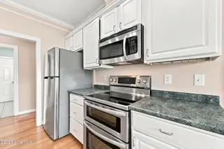 112 White Heron Lane, Swansboro, NC 28584 – photo 14: another kitchen view