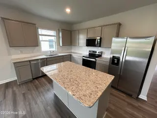 583 Coronado Avenue SE, Leland, NC 28451 — 4-bedroom home in Herring Shores, Leland, NC, photo 3 of 16