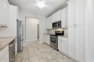 1301 Teakwood Drive, Greenville, NC 27834 – photo 16: 31-web-or-mls-IMG_5304