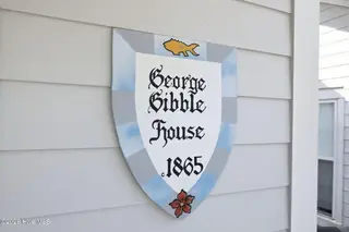 910 Ann Street, Beaufort, NC 28516 – photo 2: Historic Plaqued Home