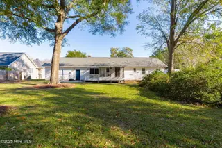 151 Hunting Bay Drive, Cape Carteret, NC 28584 – photo 7: 13-web-or-mls-chadwick-visuals-151-hunti