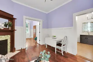 402 S 5th Avenue, Wilmington, NC 28401 – photo 16: Living / Dining room