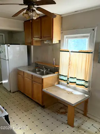510 Church Street, Wilmington, NC 28401 – photo 9: Kitchen