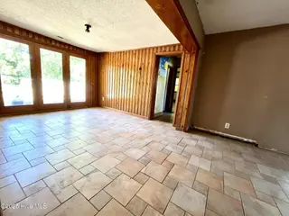 306 Sherwood Road, Jacksonville, NC 28540 – photo 13: 0f5a483a-f6b6-41a5-a5a6-00728b272d12