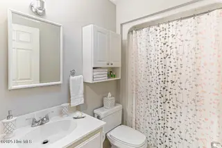385 Pinehurst Trace Drive, Pinehurst, NC 28374 – photo 20: 2nd Bathroom
