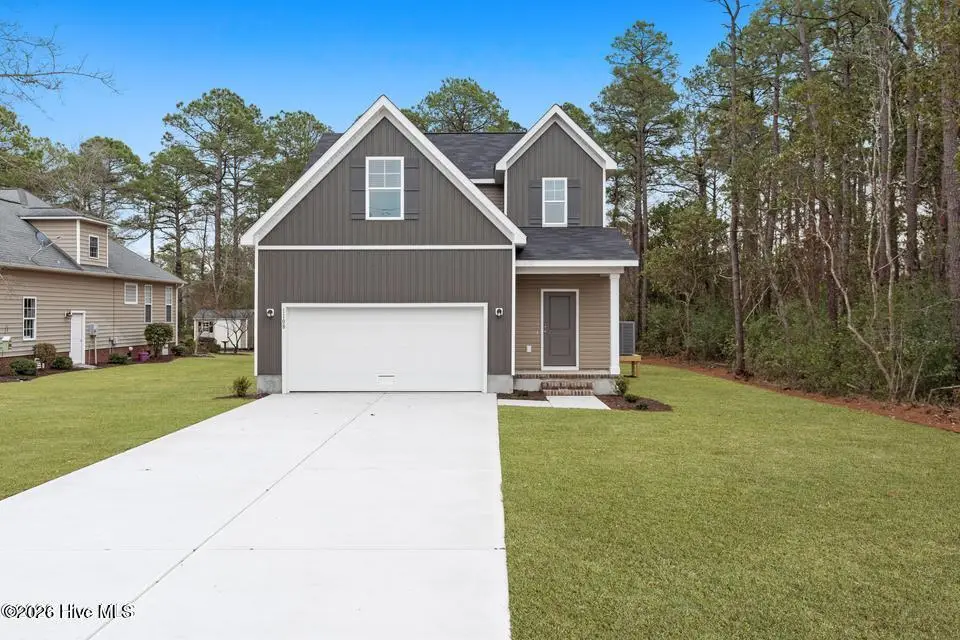 1108 Crows Nest Court, New Bern, NC 28560 – photo 1 of 18: front