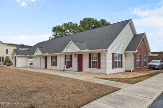 125 Oakmont Drive, Greenville, NC 27858 – photo 4: 125 Oakmont Dr