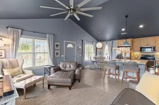 725 Ocracoke Drive, Wilmington, NC 28412 – photo 6: 14-web-or-mls-BTS05774