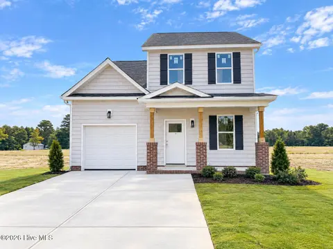 28 W Coulter Court, Selma