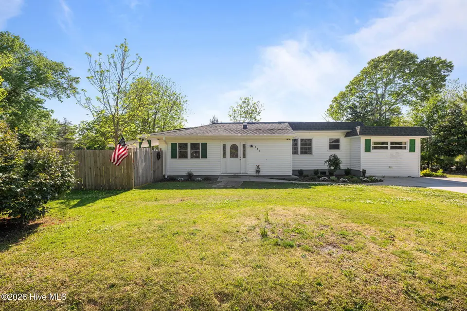 302 Fleetwood Street, Havelock, NC 28532 – photo 1 of 30: Fltwd