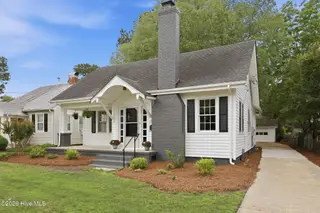 205 E 11th Street, Washington, NC 27889 – photo 3: 4-web-or-mls-IMG_9051