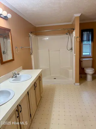 505 Capeside Drive, Wilmington, NC 28412 – photo 10: Master bath