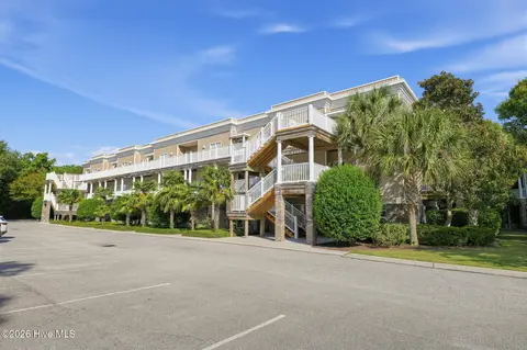 4132 Vanessa Drive SE Unit 10, Southport