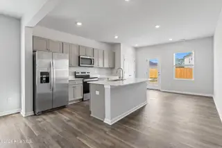 619 S Squires Run Lane, Richlands, NC 28574 – photo 12: Kitchen