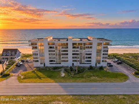 4110 Island Dr, North Topsail Beach