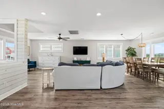 598 Ocean Boulevard W, Holden Beach, NC 28462 – photo 21: 9-web-or-mls-CAMMediaLLC.com (26 of 65)
