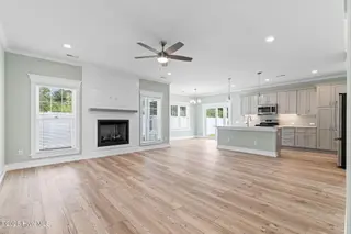 430 Raven Glen Drive, Southport, NC 28461 – photo 10: 9-web-or-mls-GI - 430 Raven Glen Dr - Li