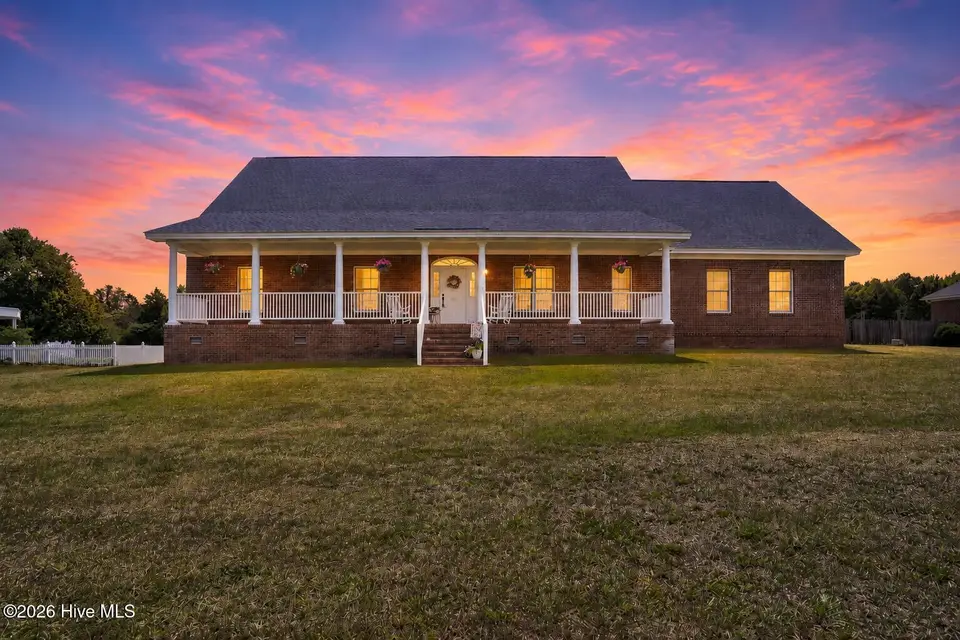 4461 S Halifax Road, Rocky Mount, NC 27803 — 3-bedroom home in River Glenn, Rocky Mount, NC, photo 1 of 36: Twilight