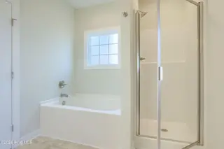 202 Broadleaf Drive, Jacksonville, NC 28546 – photo 19: Primary Bathroom