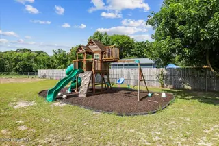 105 Pointe Drive, La Grange, NC 28551 – photo 9: 10-105 Pointe Dr-10