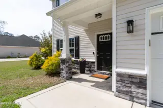 519 Stately Pines Road, New Bern, NC 28560 – photo 5: 519 Stately Pines-7