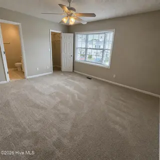 3917 Sterling Pointe Drive Kk4, Winterville, NC 28590 – photo 12: primary bedroom