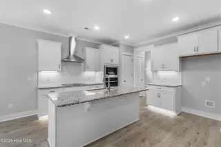 2059 Greenside Manor Drive SW, Ocean Isle Beach, NC 28469 – photo 10: 2059 Greenside Manor