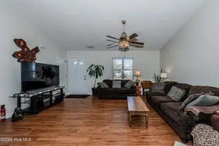 319 Riggs Road, Hubert, NC 28539 – photo 10: Living room