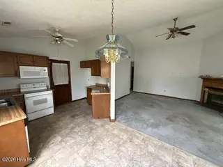 350 Lee Drive, Havelock, NC 28532 – photo 6: Dining Room 2