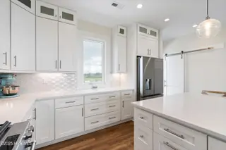 3611 Island Drive, North Topsail Beach, NC 28460 – photo 9: Kitchen