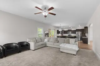 209 Gilliken Court, Jacksonville, NC 28546 — 4-bedroom home in Onslow Bay, Jacksonville, NC, photo 5 of 35: gilliken-19