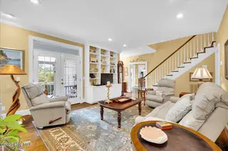 2313 New Orleans Place, Wilmington, NC 28403 — 4-bedroom home in Bradley Creek East, Wilmington, NC, photo 12 of 43: Living Room