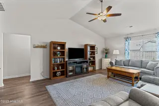 453 Old Charleston Drive SE, Bolivia, NC 28422 — 3-bedroom home in Brookstone, Bolivia, NC, photo 12 of 46: 21-web-or-mls-BTS07352