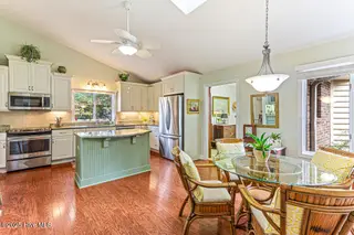 65 Lake Hills Road, Pinehurst, NC 28374 – photo 16: Kitchen & breakfast nook