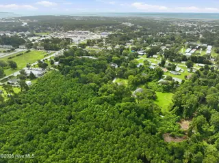 202 Mason Lane, Beaufort, NC 28516 – photo 11: 10-web-or-mls-202 Mason 008_edit
