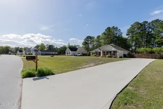 113 Sparkling Brook Way, Jacksonville, NC 28546 — 3-bedroom home in The Lands, Jacksonville, NC, photo 4 of 59: 04_beyc69da53ec34e41